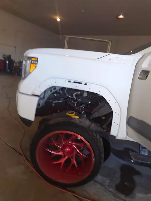 Ecua Solutions Mufflers and Bodyshop 8