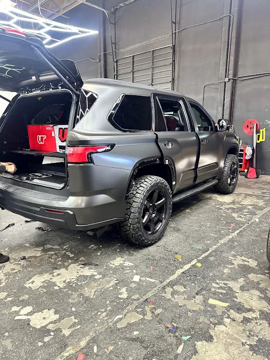 Azteca Mobile Tire shop 1