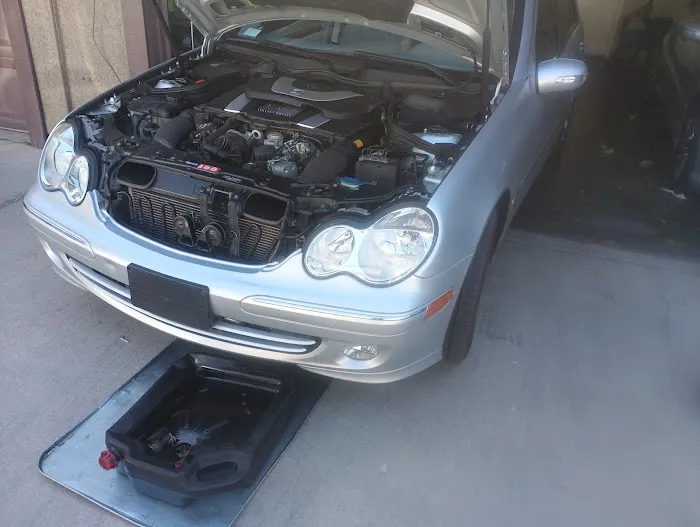 Mobile oil and brake service 8