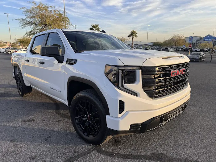 AutoNation Buick GMC West Sahara Service Center 4