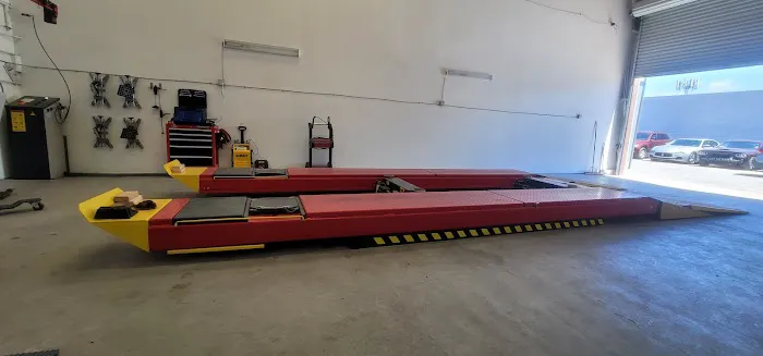 1ST VEGAS AUTO BODY SHOP 3