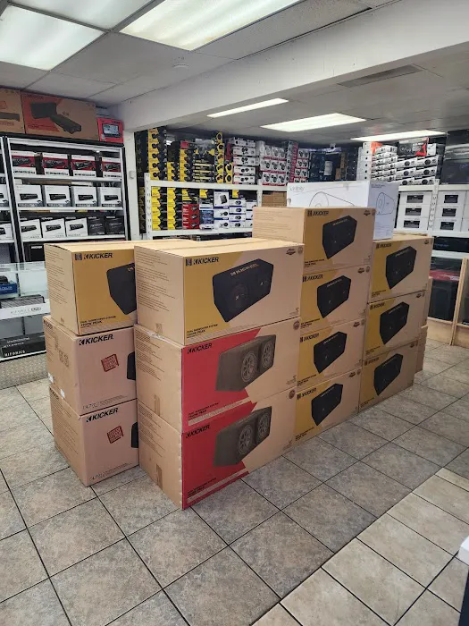 Super Sound & window tint 8