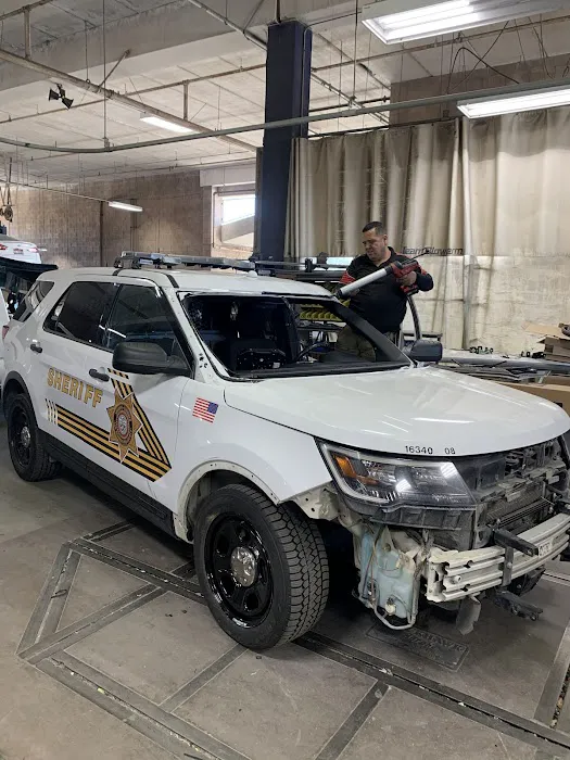 Soto’s auto glass repair 1