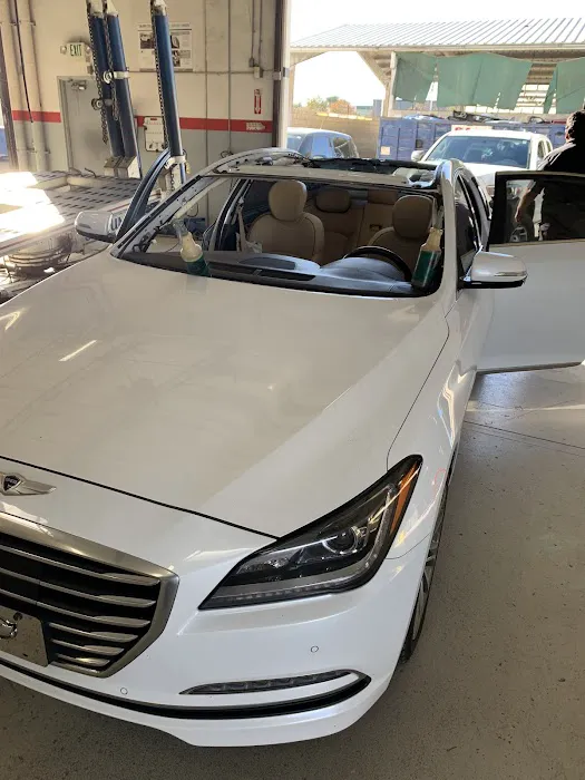 Soto’s auto glass repair 4