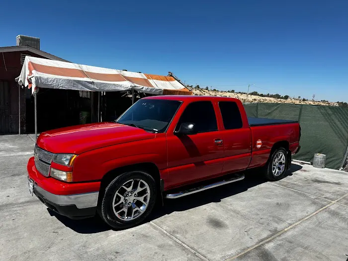 E & C AUTO BODY AND PAINT SOLUTIONS 1