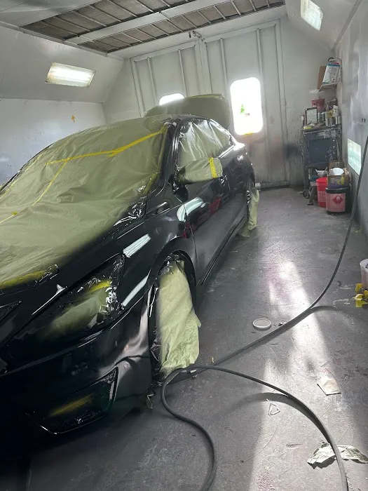 E & C AUTO BODY AND PAINT SOLUTIONS 4