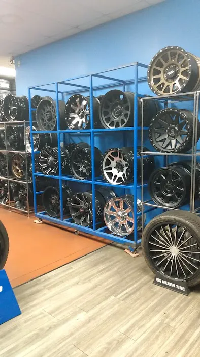 Azteca Tires & Wheels 2
