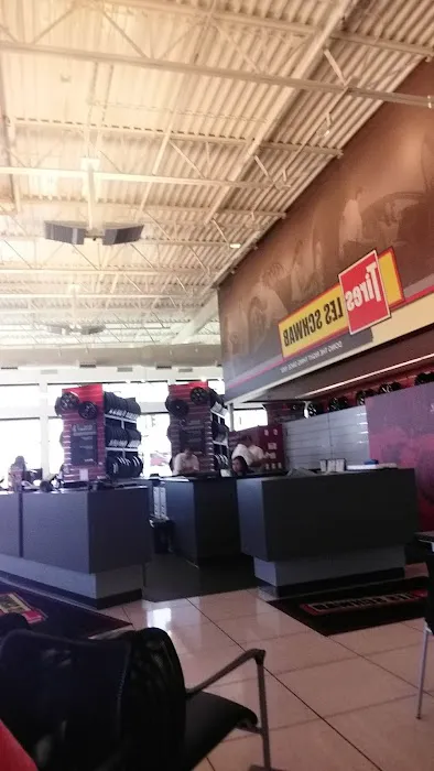 Les Schwab Tire Center 2