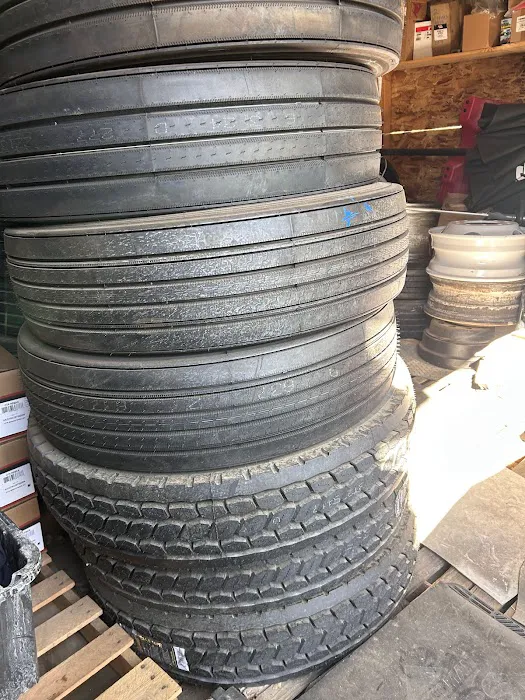 D&E Road service truck and trailer repair 0