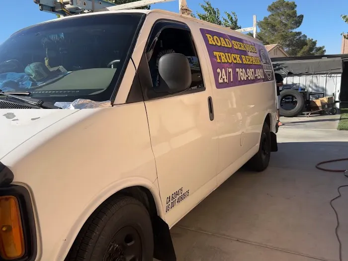 D&E Road service truck and trailer repair 2