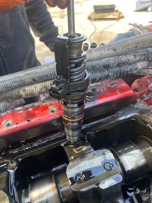 M.T. Truck and Trailer Repair 8