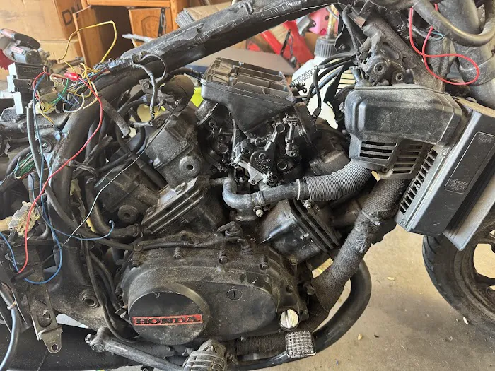 Betos repair motorcycle 0