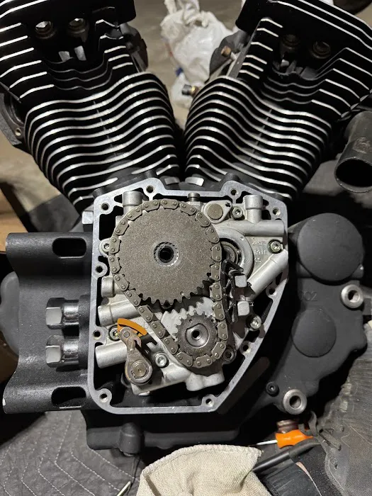 Betos repair motorcycle 8