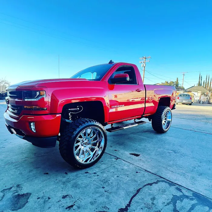 Alvarez Tire Services 3