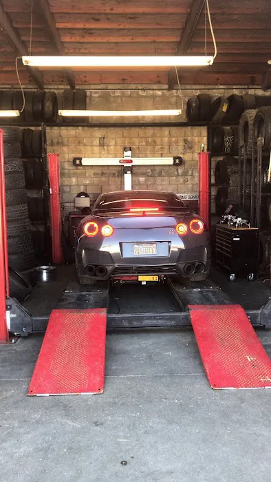 Alvarez Tire Services 1