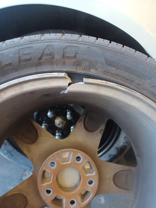 Azteca Tires & Wheels 8