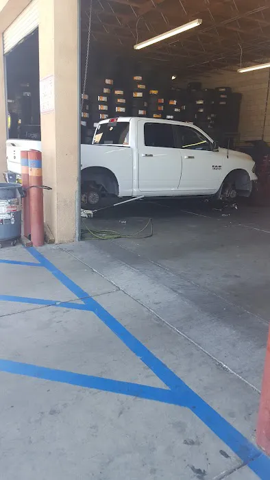 Azteca Tires & Wheels 4