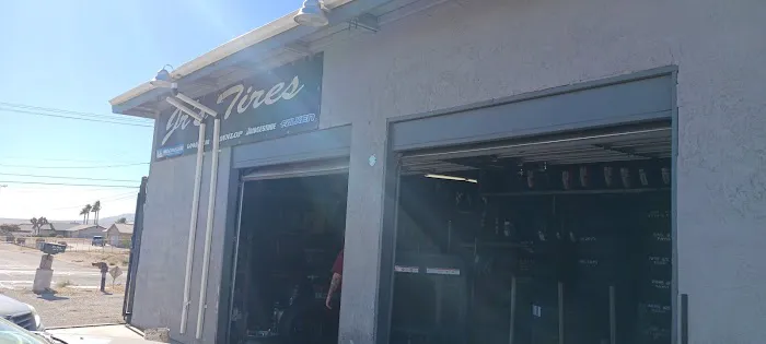 Jr's Tires 6