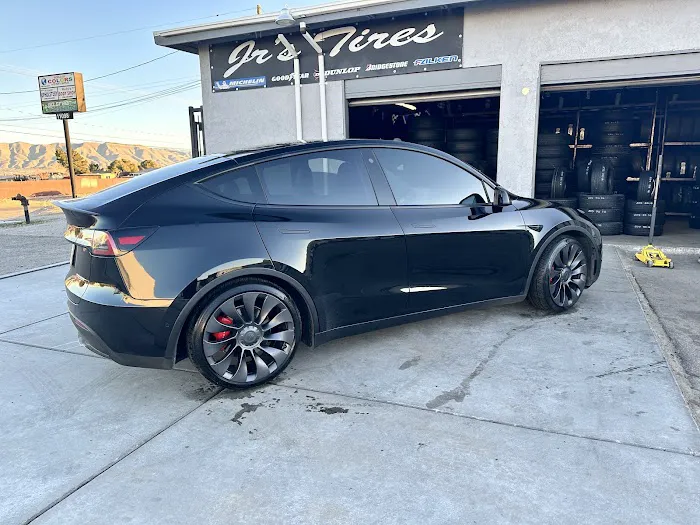 Jr's Tires 9