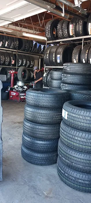 Jr's Tires 7