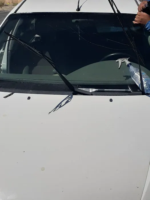 MJ Auto Glass Repair | Auto Glass Replacement | Windshield Repair 8