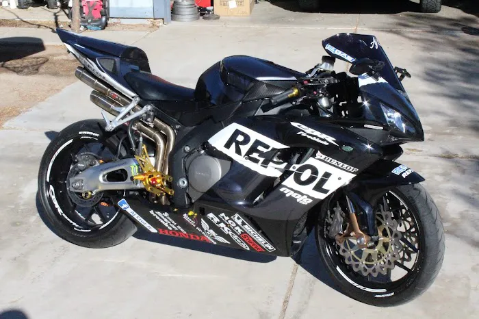 4 Strokes Unlimited 0