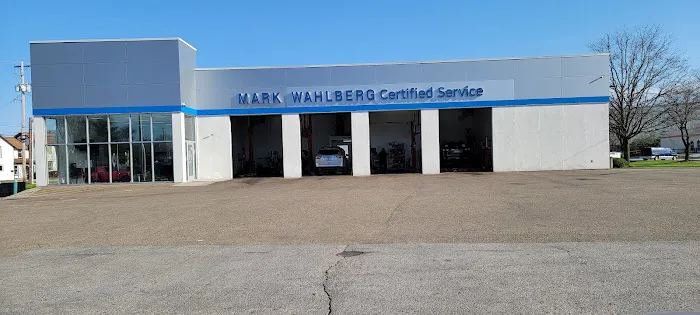 Mark Wahlberg Quick Service 9