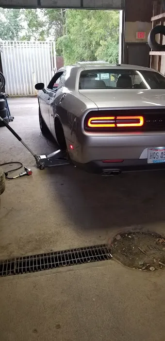 Steve's Tires 0