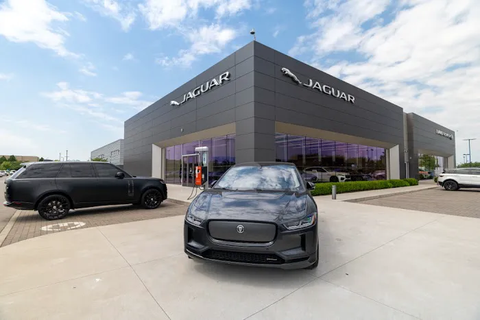 Jaguar Easton Service 0