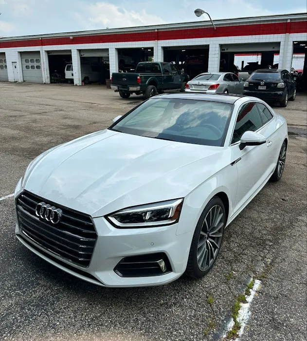 Silverstone Motors 0