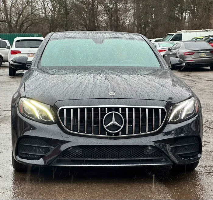 Silverstone Motors 5