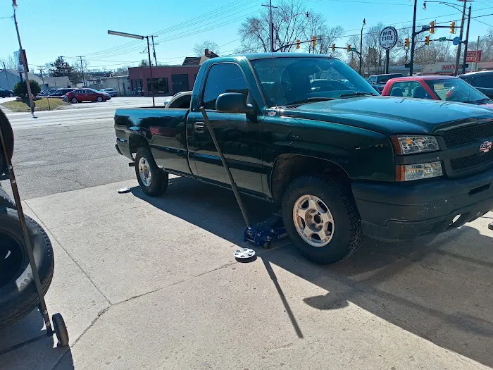 Al's Mr. Tire 0