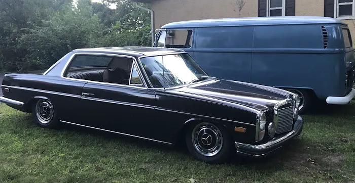 Ron's Auto Restoration 0