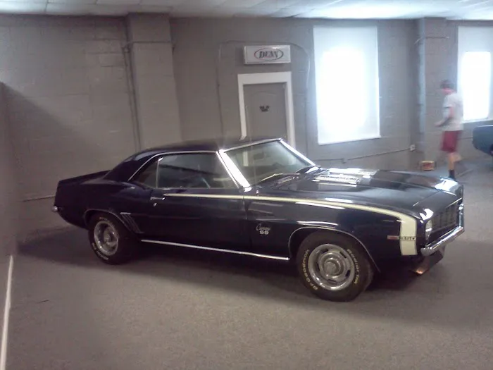 Ron's Auto Restoration 1