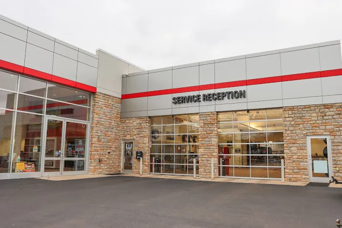 Byers Toyota Service Center 1