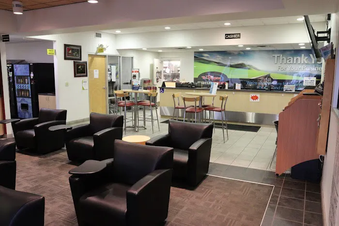 Byers Toyota Service Center 4