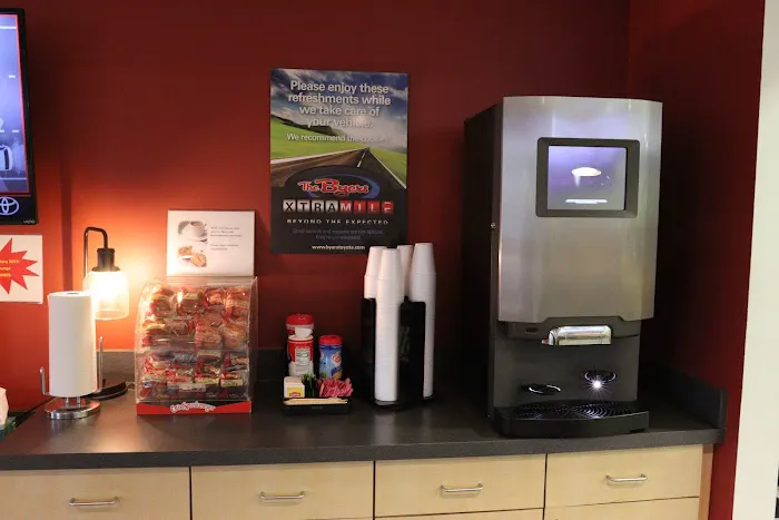 Byers Toyota Service Center 9