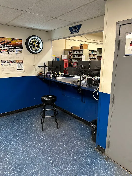 Byers Ford Service Center 2