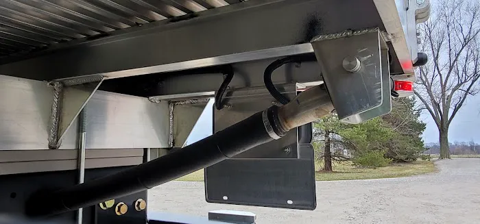 Reiselt's Machine Works LLC 9