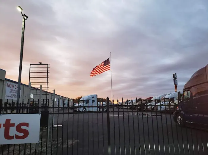 McMahon Truck Centers Columbus West 1
