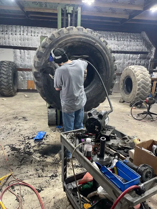 Roundabout Tire Repair, LLC 3