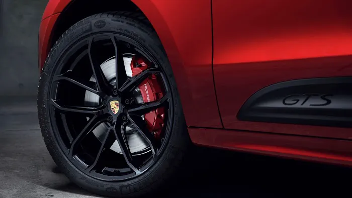Porsche Dublin Service & Parts Department 2