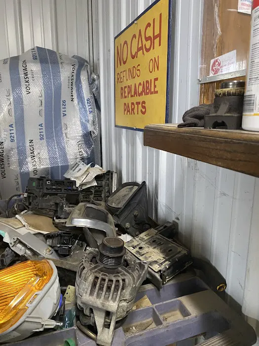 Auto & Truck Recycling 1