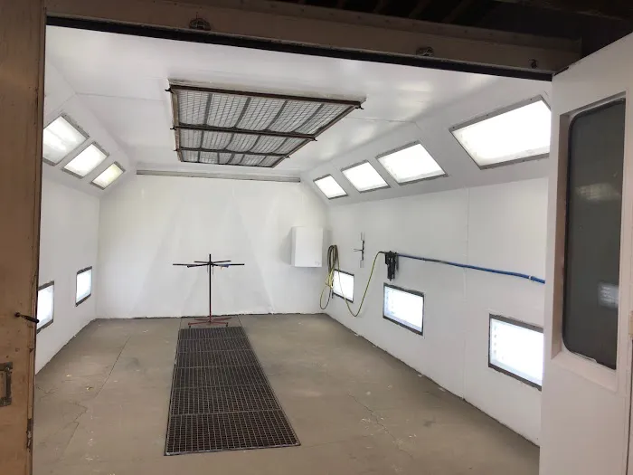 Phil's Collision Repair 1