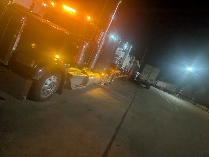 Jacks-On Tractor Trailer Service LLC 4