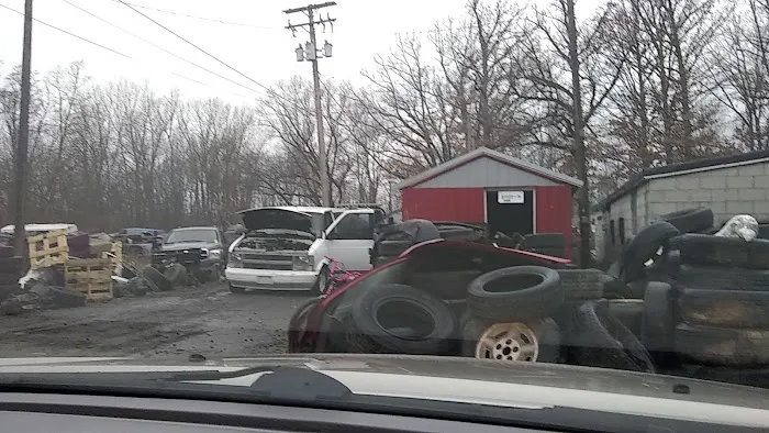 Bill Johnson's Auto Wrecking 2