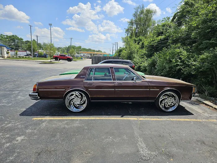 Hunt's Auto Repair and Tires 2
