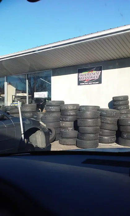 Born's Tire Center 0
