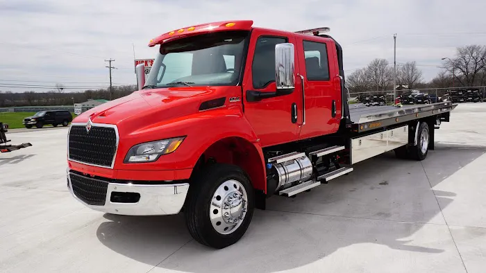 Rick's Truck & Equipment 3
