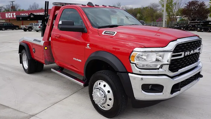 Rick's Truck & Equipment 8